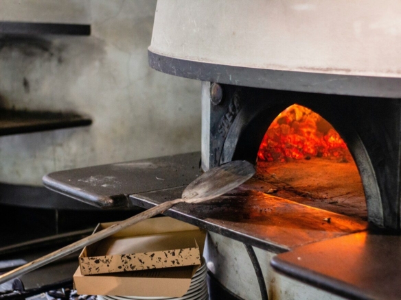 Restaurant Pizzeria À Vendre | Montagnes Neuchâtel