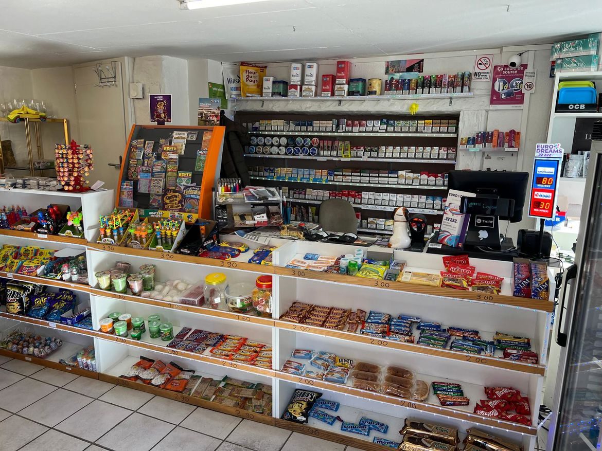 1773144965_VF1855_2_original Kiosque à remettre – Opportunité rare