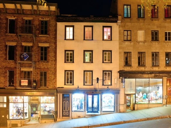Immeuble De Rendement Avec Restaurant À Vendre | Jura Berne