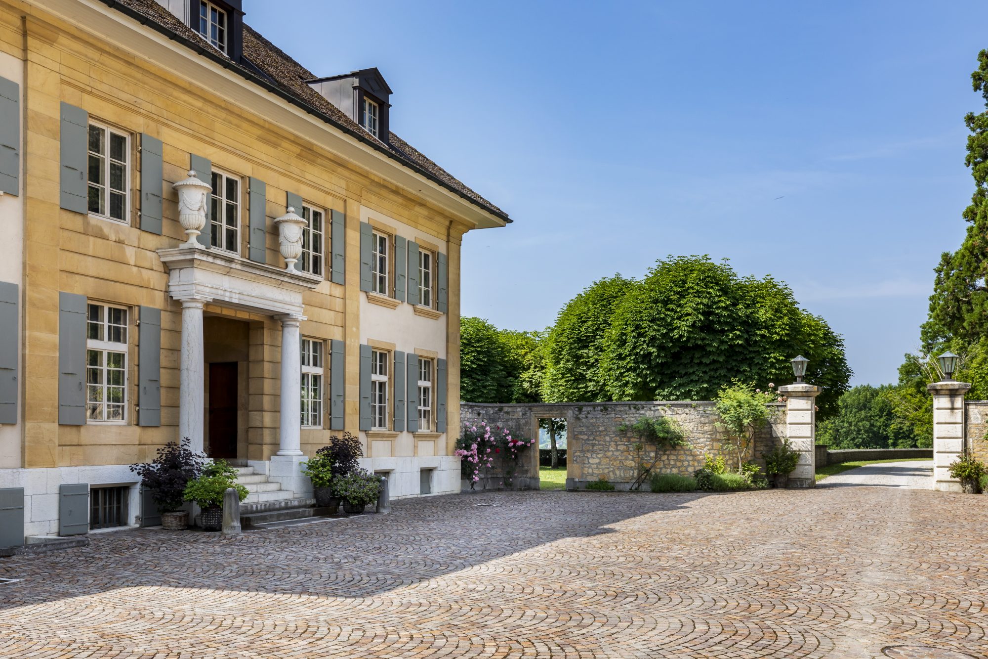 1760436639_VF1695_2_original Domaine d’exception au bord d’un grand lac suisse à vendre