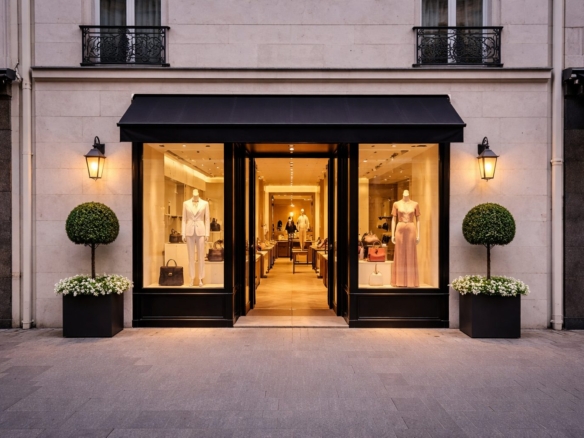 Hypercentre De Genève | Luxueuse Arcade / Boutique À Vendre