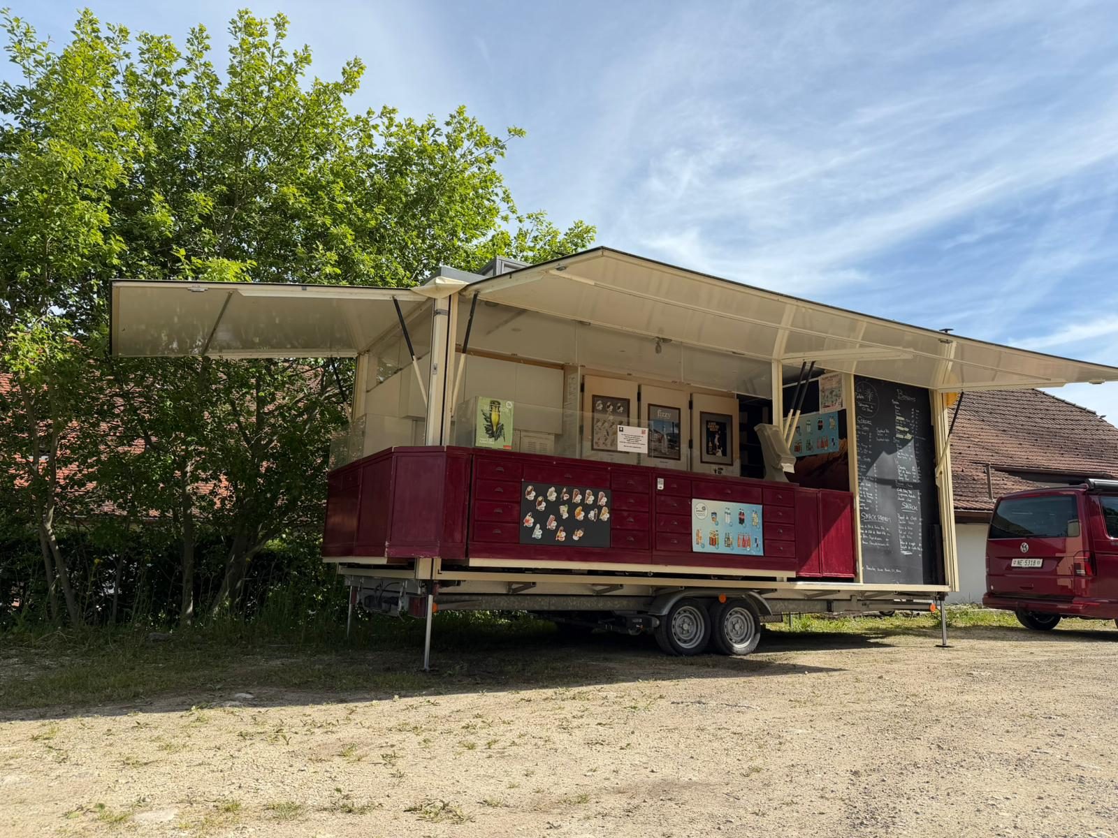 1782486500_VF1989_1_original Food Truck à vendre | Neuchâtel